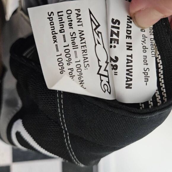 Azonic MTB Downhill Riding Shorts Racing Cycling Shorts Grey Black Padded Waist - Picture 5 of 5